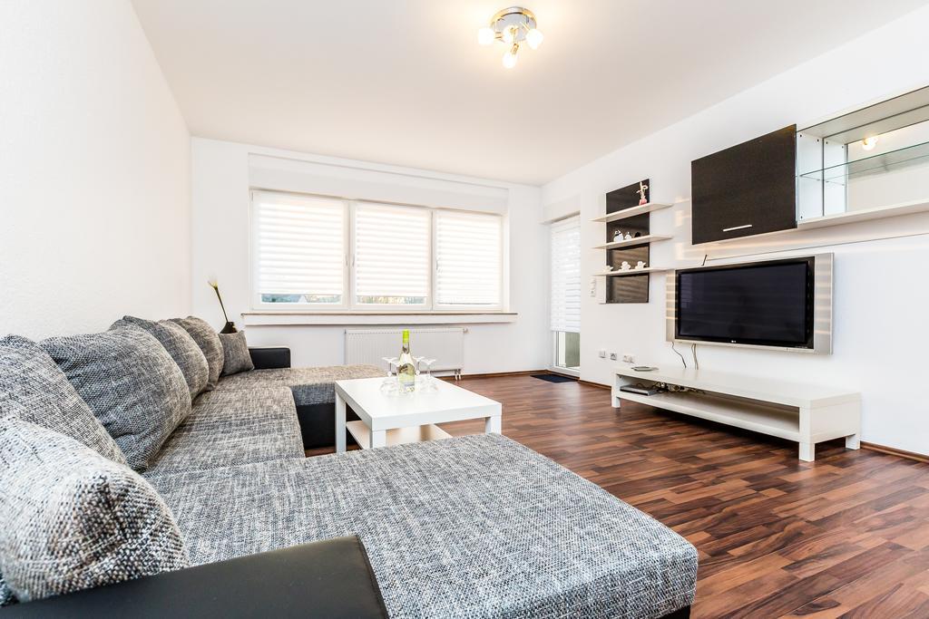 Ferienwohnung Köln Stammheim Zimmer foto