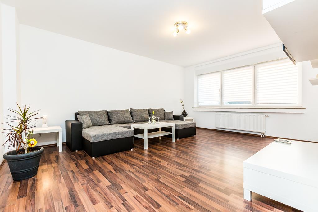 Ferienwohnung Köln Stammheim Zimmer foto
